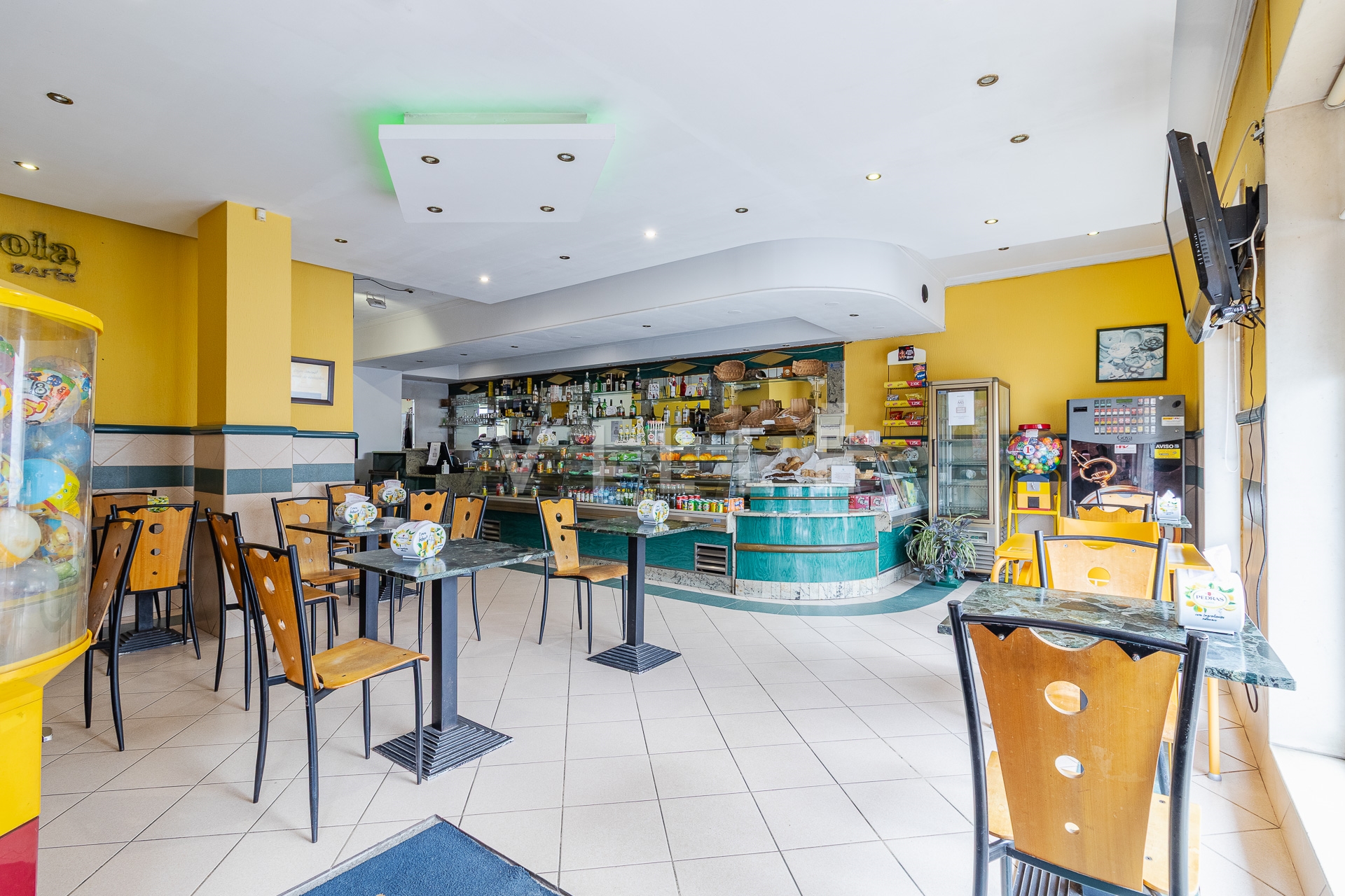 Caf�  Para Trespasse em Aveiro