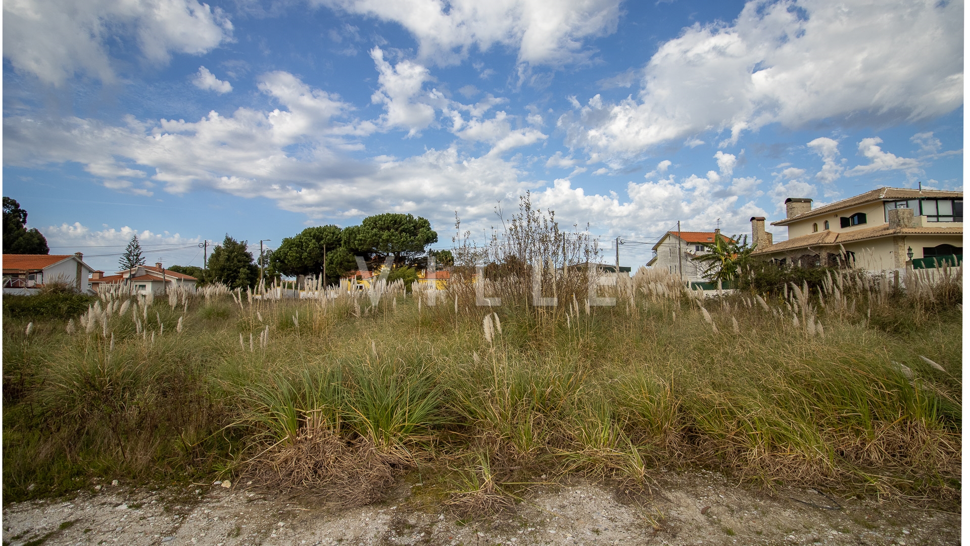 Terreno Urbano para construção de 4 moradias em Santa Joana